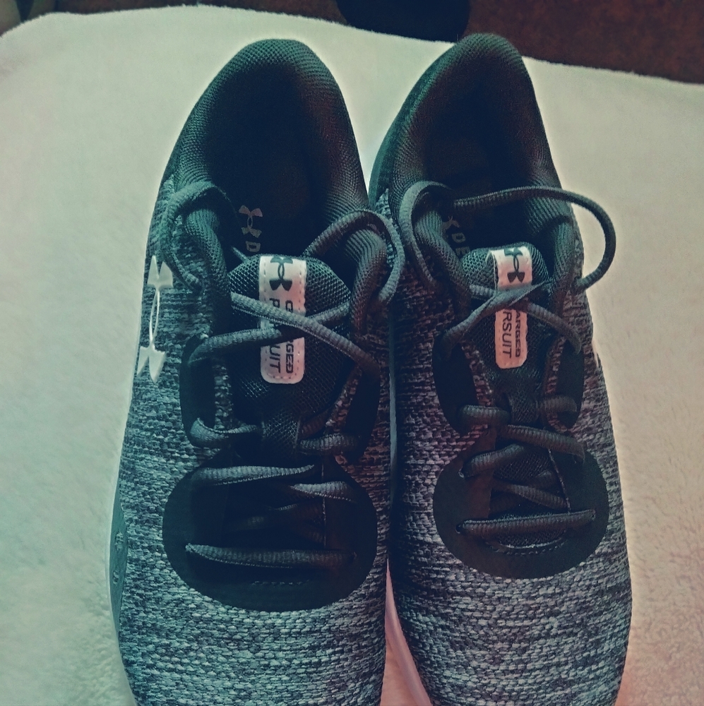 Under Armour Mens Gray Charging Pursuit Athletic Running Shoes Size 8 Comfort
